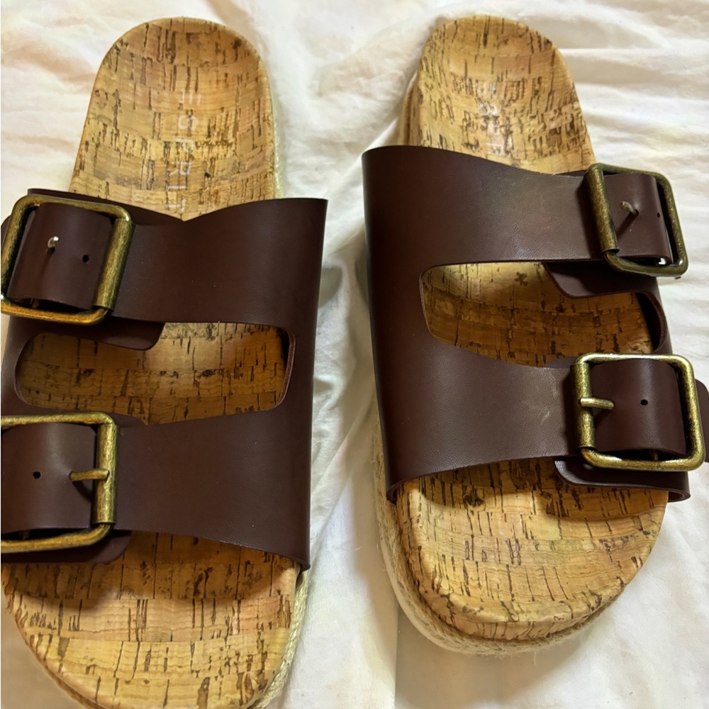 Esprit Slides Comfortable